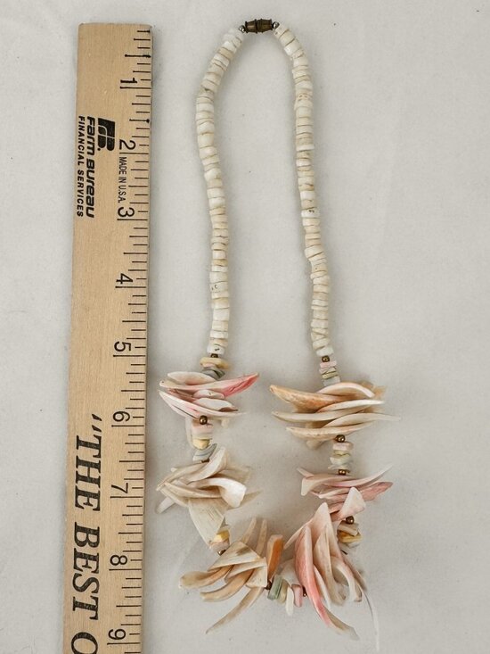 Vintage Shell Necklace 18" Natural Tropical Puka Shell Beach Choker Pink White - Picture 7 of 10